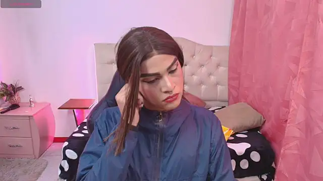 Snapshot of lailahdark chatting on November 6, 4:02 am lailahdark online show from November 6, 4:02 am