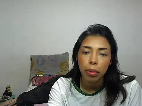 MeganAndMaxxh online show from December 16, 1:32 am