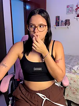 Snapshot of rayssabjj chatting on November 14, 2:10 am rayssabjj online show from November 14, 2:10 am