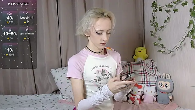 NextVibe  online show from November 13, 6:18 pm