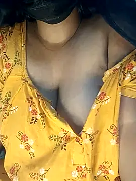 yoursexy rumi online show from November 12, 1:55 pm