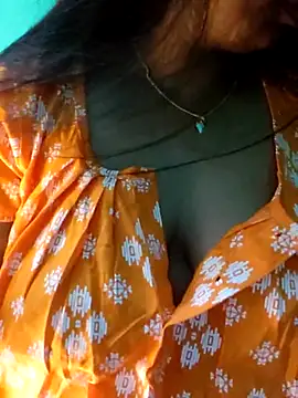 yoursexy rumi online show from April 22, 6:09 pm