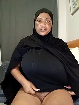 Sweetbxxx24 online show from March 13, 6:14 pm