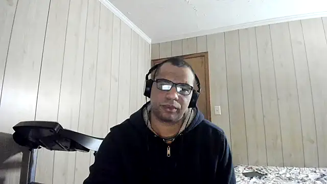 NaturalBeautyQueen online show from July 2, 2:01 pm