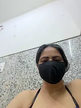 Snapshot of SashaPatel chatting on June 8, 2:23 am SashaPatel online show from June 8, 2:23 am