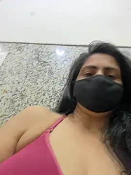 Snapshot of SashaPatel chatting on June 15, 2:41 pm SashaPatel online show from June 15, 2:41 pm