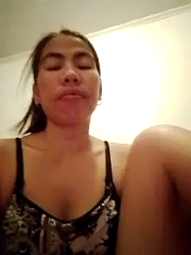 Snapshot of Deliciousgirl14 chatting on April 4, 5:54 pm Deliciousgirl14 online show from April 4, 5:54 pm