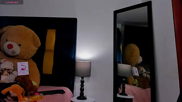 Evan Storn online show from November 8, 4:01 am