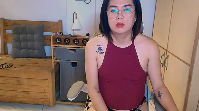 Snapshot of moriliciousxxx chatting on September 15, 12:54 am moriliciousxxx online show from September 15, 12:54 am