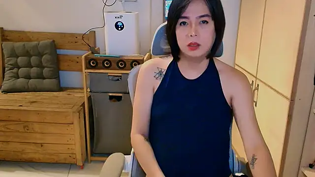Snapshot of moriliciousxxx chatting on October 10, 12:53 am moriliciousxxx online show from October 10, 12:53 am