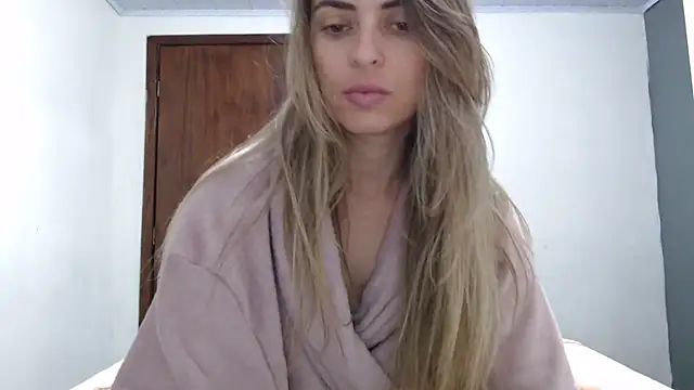 Snapshot of SweetGraciosa chatting on September 25, 11:52 pm SweetGraciosa online show from September 25, 11:52 pm