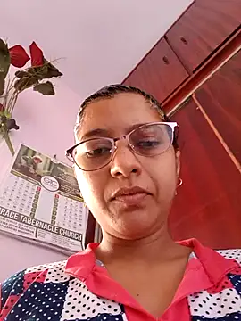 Snapshot of thanusi_2 chatting on November 14, 4:33 am thanusi 2 online show from November 14, 4:33 am