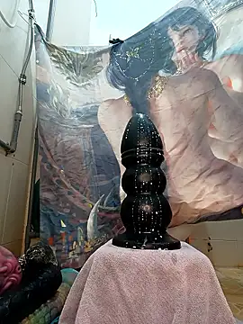 Snapshot of linhlinh_xx87 chatting on January 13, 6:08 am linhlinh xx87 online show from January 13, 6:08 am