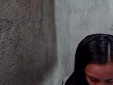 Snapshot of janelovely18 chatting on April 11, 11:14 am janelovely18 online show from April 11, 11:14 am