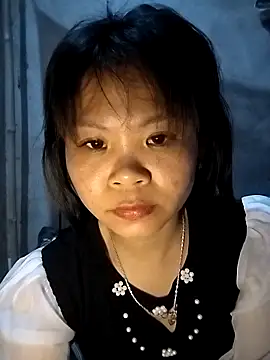 LinhNa999 online show from February 15, 12:14 pm