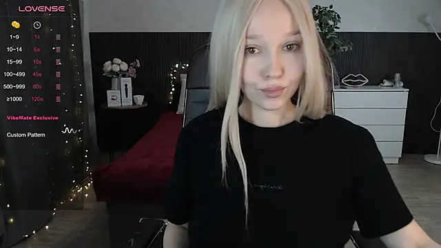 Snapshot of Sexy_Alexia69 chatting on September 18, 11:34 am Sexy Alexia69 online show from September 18, 11:34 am