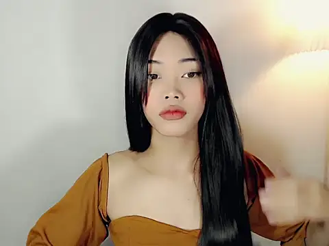 holyakiesha online show from December 16, 7:30 pm