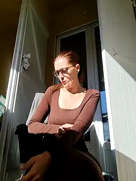 Snapshot of Mila_Luciphya chatting on November 17, 12:44 pm Mila Luciphya online show from November 17, 12:44 pm