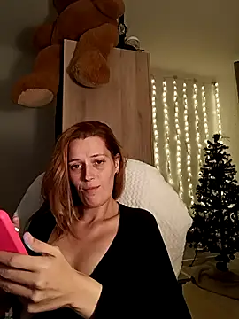 Snapshot of Mila_Luciphya chatting on November 25, 9:48 pm Mila Luciphya online show from November 25, 9:48 pm