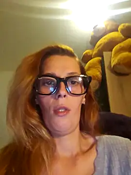 Snapshot of Mila_Luciphya chatting on November 27, 9:17 pm Mila Luciphya online show from November 27, 9:17 pm