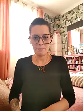 Mila Luciphya online show from April 3, 8:34 am