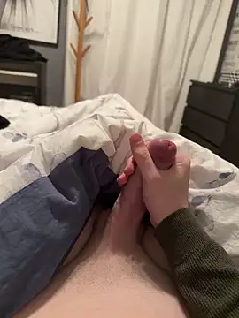 Eternelfrisson online show from February 17, 6:03 pm