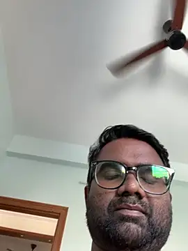 snickersnee online show from September 28, 9:47 am