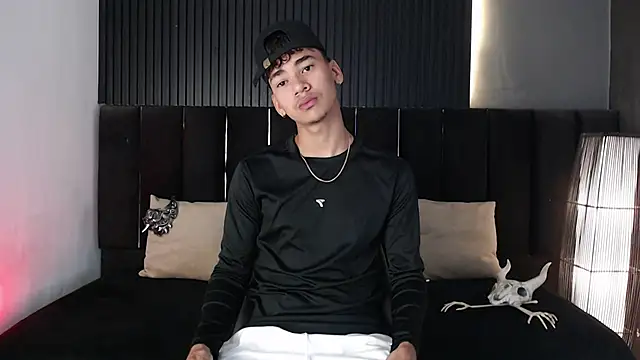 Dominic ghost online show from October 22, 9:36 pm