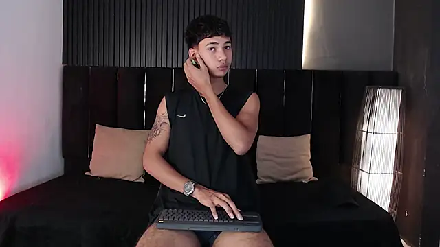 Dominic ghost online show from November 28, 11:07 pm