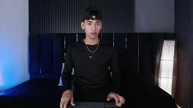 Dominic ghost online show from April 9, 12:43 am