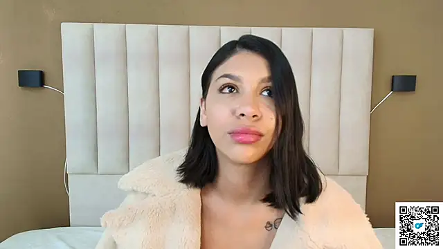 Snapshot of goddess_saori_ chatting on October 21, 1:06 am goddess saori  online show from October 21, 1:06 am