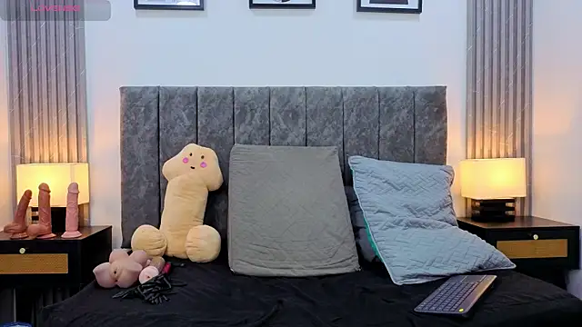 Liam forest  online show from November 5, 4:45 am