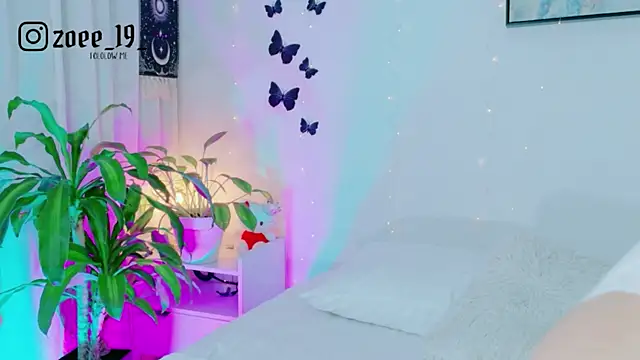 cuteezoe online show from June 9, 4:02 am