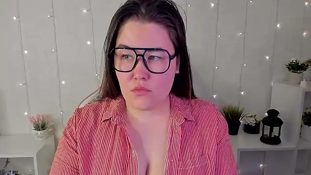 Tara Torres online show from November 11, 4:01 am