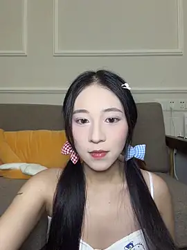 Snapshot of shishi0688 chatting on May 14, 2:13 pm shishi0688 online show from May 14, 2:13 pm