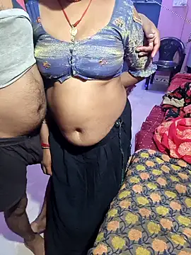 Snapshot of Sonabhabhi96 chatting on July 8, 3:49 pm Sonabhabhi96 online show from July 8, 3:49 pm