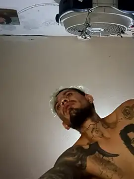 Snapshot of destroassbig2 chatting on March 14, 9:09 pm destroassbig2 online show from March 14, 9:09 pm