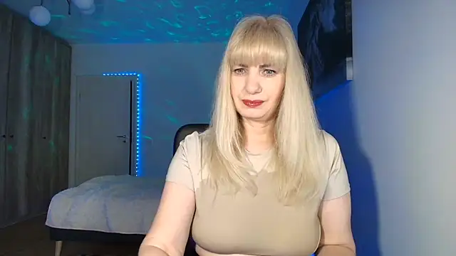 Snapshot of Maria_Anna_mm chatting on May 15, 7:10 pm Maria Anna mm online show from May 15, 7:10 pm