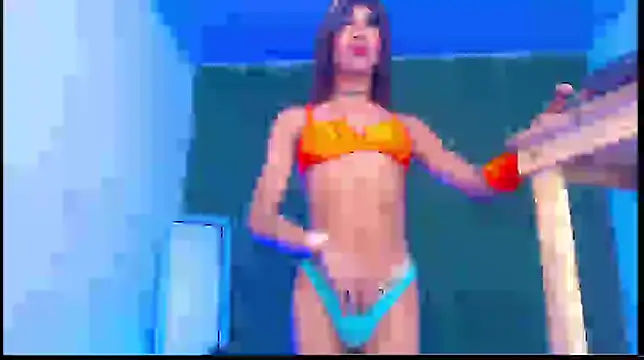 Snapshot of dannypervetxxz chatting on November 18, 1:22 am dannypervetxxz online show from November 18, 1:22 am