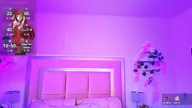 AlanaOdison online show from October 3, 9:45 pm