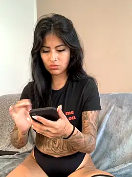 mrskarmaa online show from November 12, 9:10 am