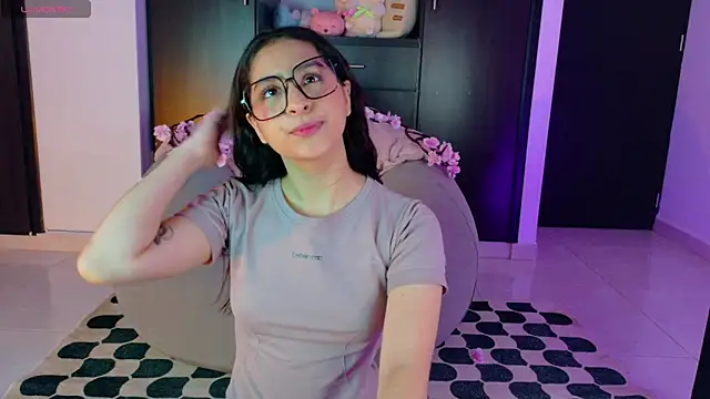 AIXATRISTA1 online show from June 3, 11:32 pm