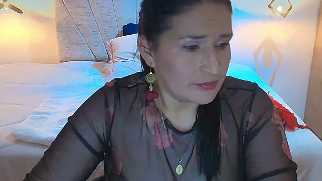 Snapshot of Barbara_fox__ chatting on July 28, 8:23 pm Barbara fox online show from July 28, 8:23 pm