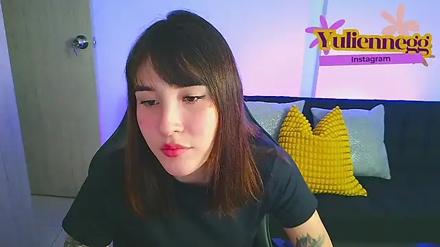 Yulienneg online show from February 7, 1:20 am