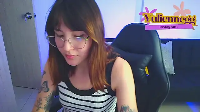 Yulienneg online show from February 8, 3:43 am