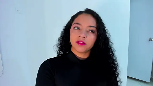 Snapshot of Angellit_Afrodita_ chatting on December 20, 11:28 am Angellit Afrodita online show from December 20, 11:28 am