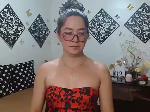 Snapshot of TheMISTRESSx69 chatting on July 28, 8:52 pm TheMISTRESSx69 online show from July 28, 8:52 pm