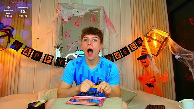 TaylerWhite online show from October 27, 12:31 pm