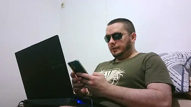 Snapshot of Black_Scorpion91 chatting on February 3, 6:35 pm Black Scorpion91 online show from February 3, 6:35 pm