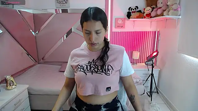 Mia garcia28 online show from March 9, 6:34 pm